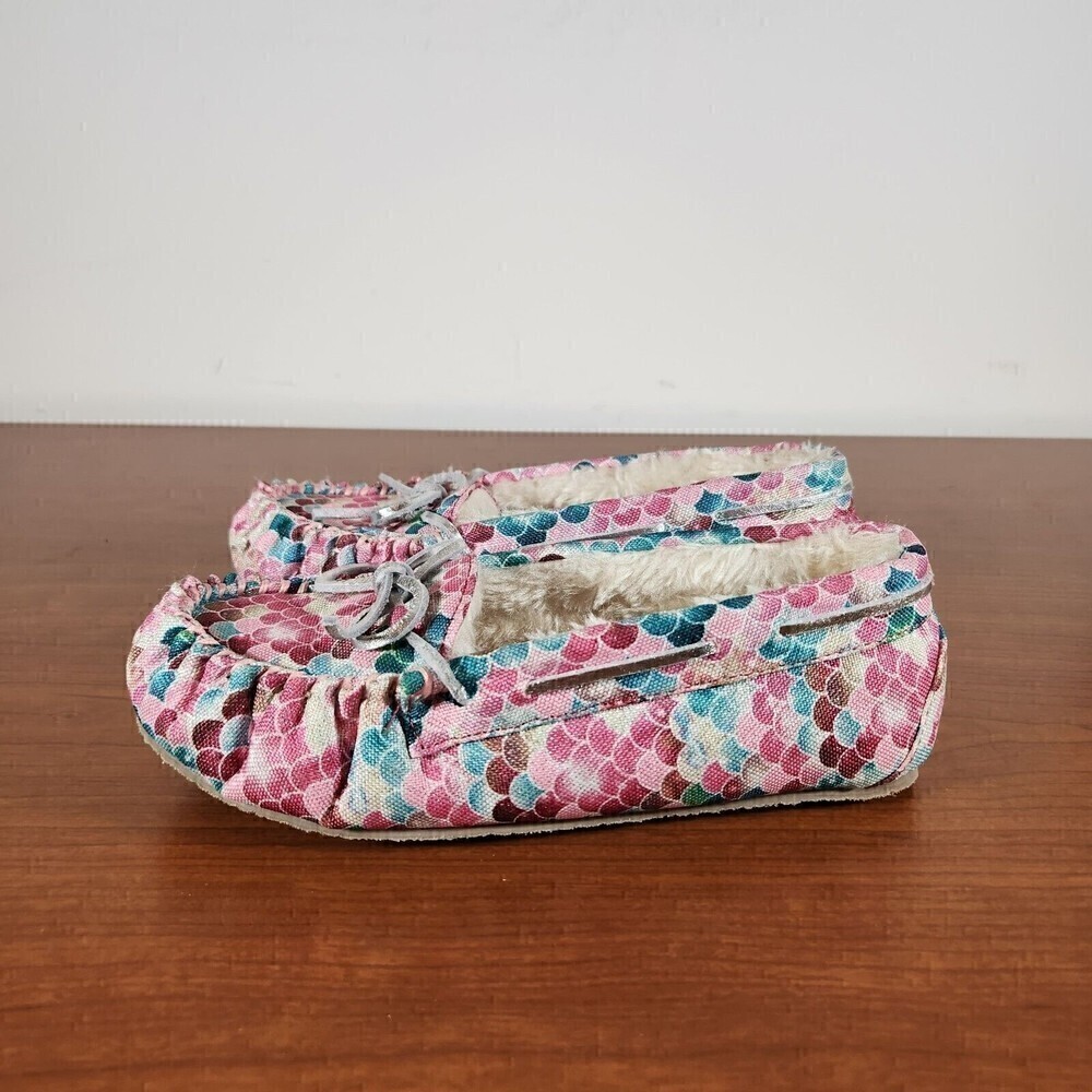 Minnetonka Cassie Little Kid Size 4 Faux Fur Lined Slippers Mermaid 49095